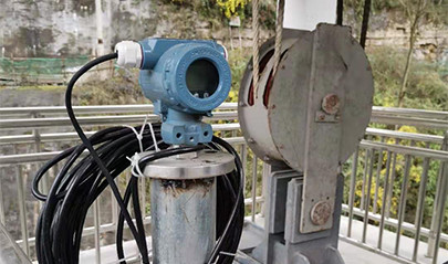 Lit Instrumentacion Input type liquid level transmitter with display